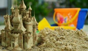zabawki do ogrodu- zamek z piasku